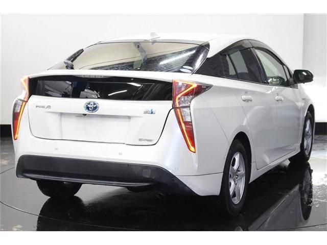 TOYOTA PRIUS 4WD 2018 Image 31