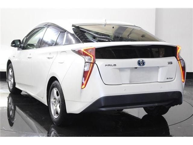 TOYOTA PRIUS 4WD 2018 Image 31