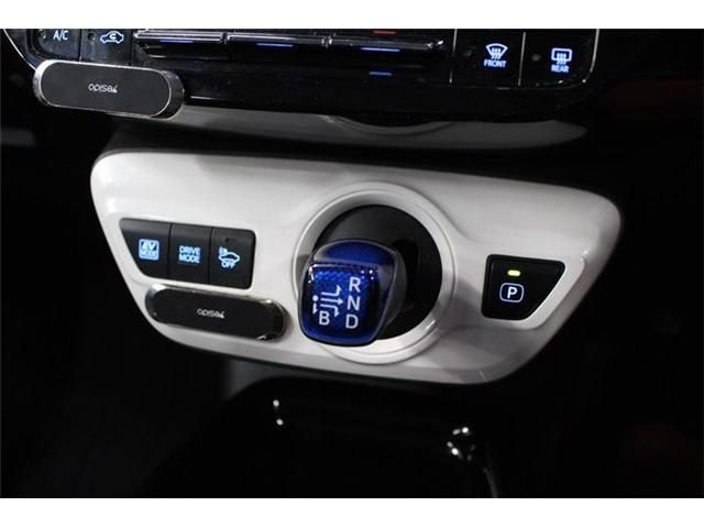 TOYOTA PRIUS 4WD 2018 Image 31