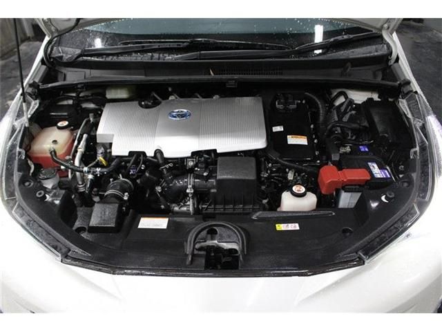 TOYOTA PRIUS 4WD 2018 Image 31