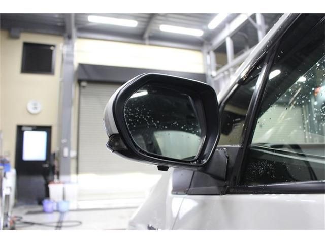 TOYOTA PRIUS 4WD 2018 Image 31