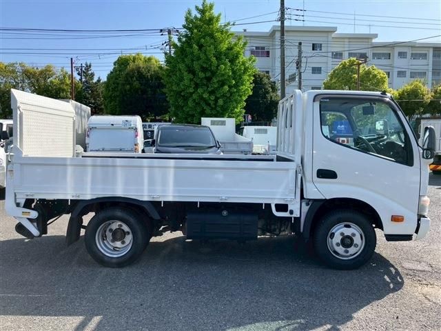 HINO DUTRO 2015 Image 31