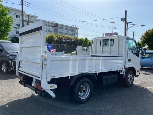 HINO DUTRO 2015 Image 31