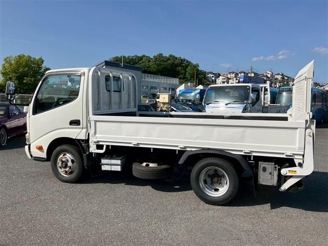 HINO DUTRO 2015 Image 31