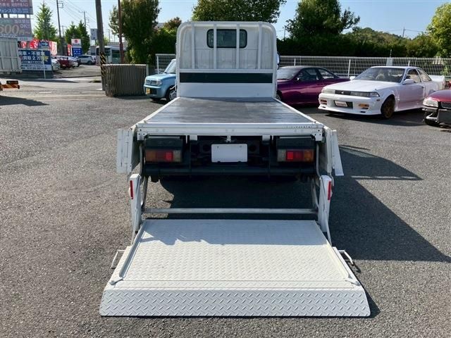 HINO DUTRO 2015 Image 31