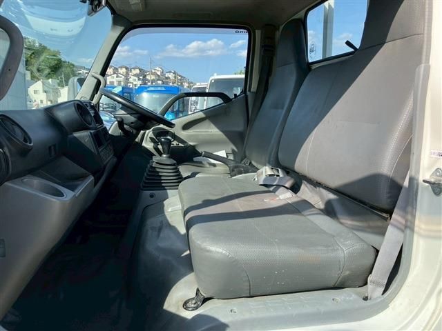 HINO DUTRO 2015 Image 31