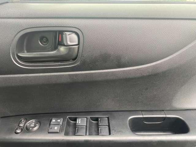 HONDA N BOX 2015 Image 31