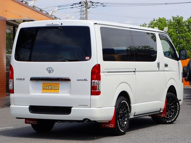 TOYOTA HIACE VAN 4WD 2023 Image 31