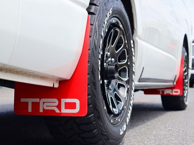 TOYOTA HIACE VAN 4WD 2023 Image 31