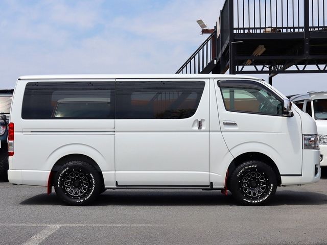 TOYOTA HIACE VAN 4WD 2023 Image 31