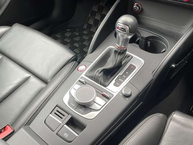 AUDI S3 SEDAN 2015 Image 31