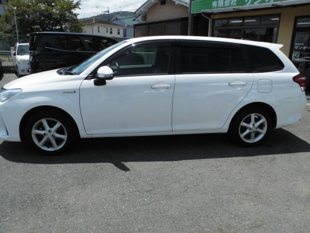 TOYOTA COROLLA FIELDER HYBR 2019 Image 31