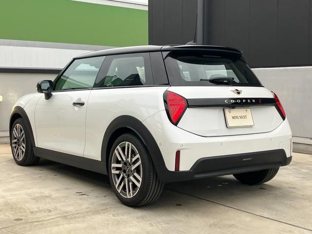 BMW MINI COOPER 2024 Image 31