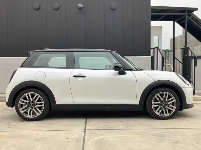 BMW MINI COOPER 2024 Image 31