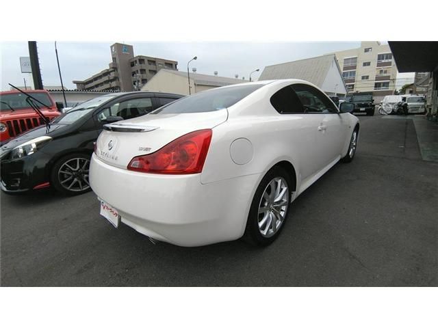 NISSAN SKYLINE COUPE 2012 Image 31