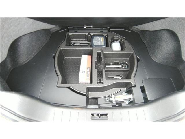 NISSAN SKYLINE COUPE 2012 Image 31