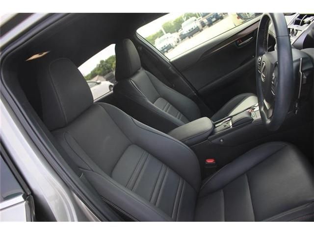 TOYOTA LEXUS NX300 2020 Image 31