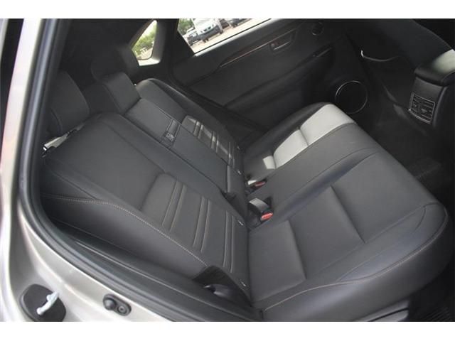 TOYOTA LEXUS NX300 2020 Image 31