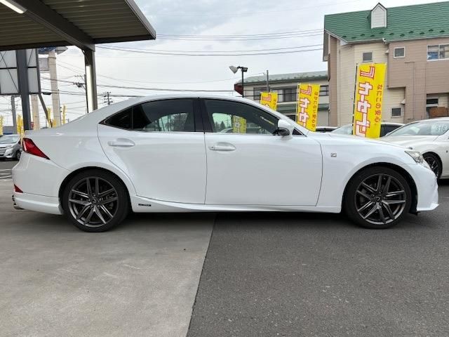 TOYOTA LEXUS IS300H 2013 Image 31