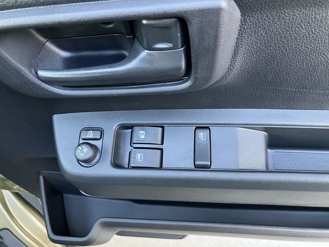 DAIHATSU HIJET DECKVAN 4WD 2024 Image 31