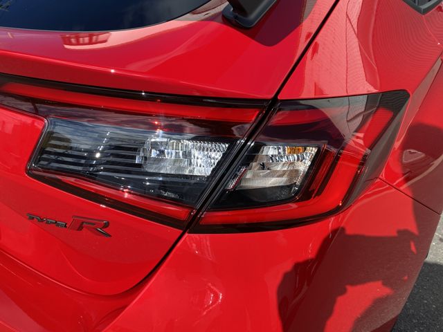 HONDA CIVIC HATCHBACK 2025 Image 31