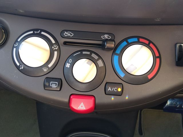 MITSUOKA VIEWT 2010 Image 31