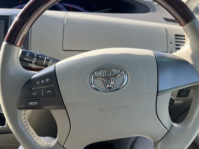 TOYOTA ESTIMA 2012 Image 31