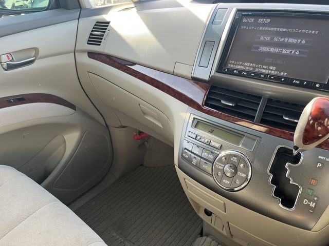 TOYOTA ESTIMA 2012 Image 31