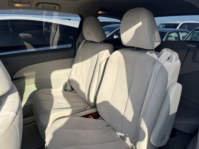 TOYOTA ESTIMA 2012 Image 31