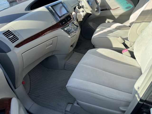 TOYOTA ESTIMA 2012 Image 31