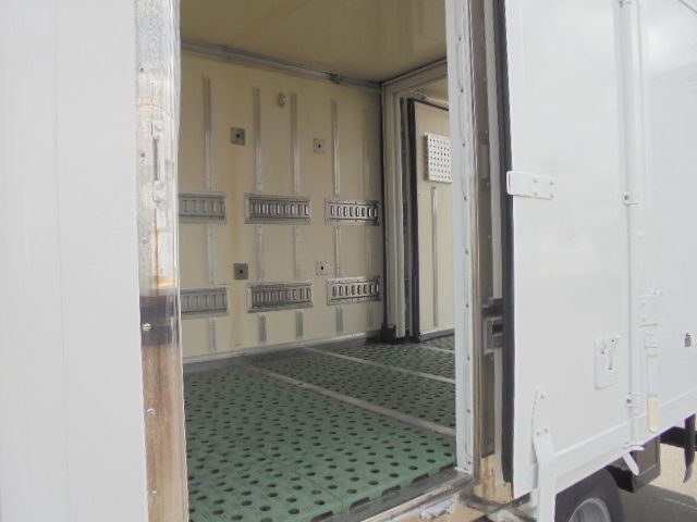 HINO DUTRO 2015 Image 31