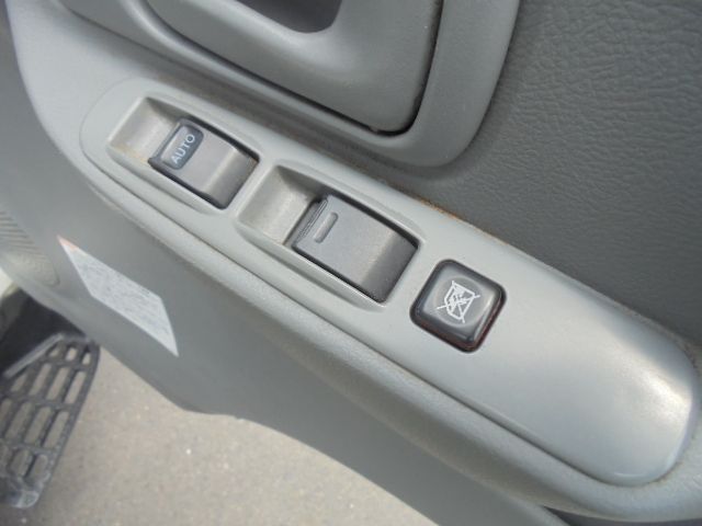 HINO DUTRO 2015 Image 31