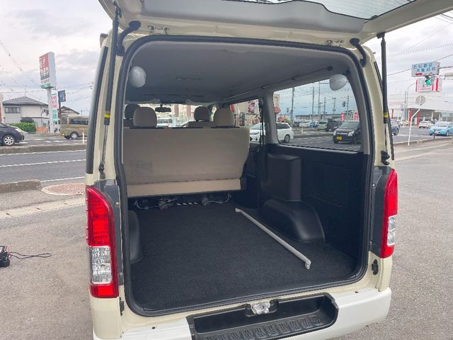 TOYOTA HIACE VAN 4WD 2018 Image 31