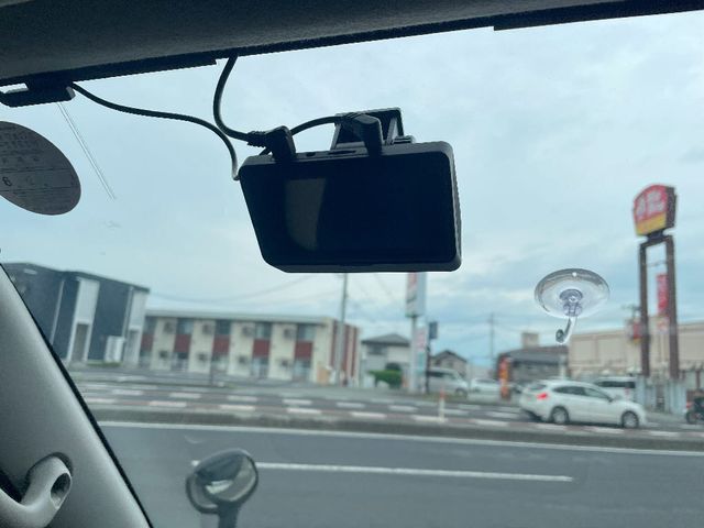 TOYOTA HIACE VAN 4WD 2018 Image 31