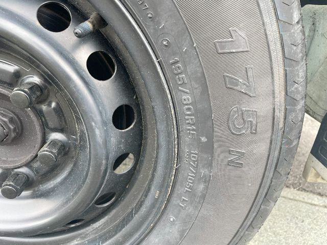 TOYOTA HIACE VAN 4WD 2018 Image 31