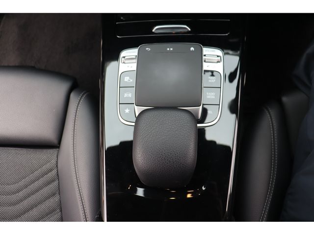 MERCEDES BENZ A CLAS 2019 Image 31