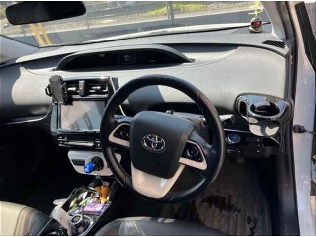 TOYOTA PRIUS 2016 Image 31