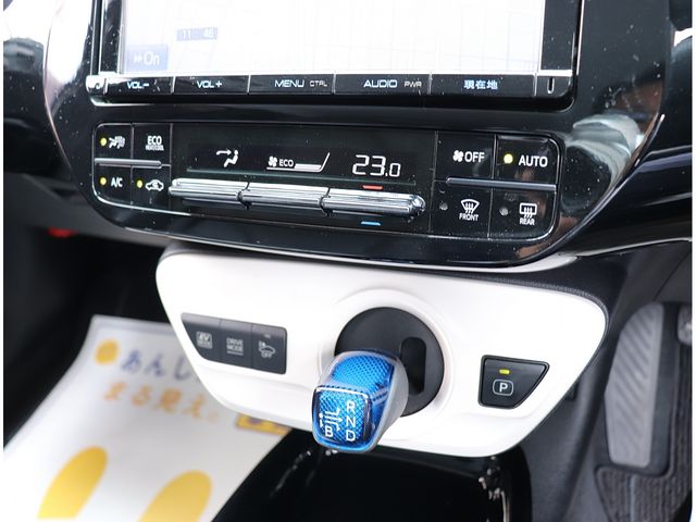 TOYOTA PRIUS 2016 Image 31