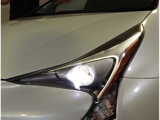 TOYOTA PRIUS 2016 Image 31