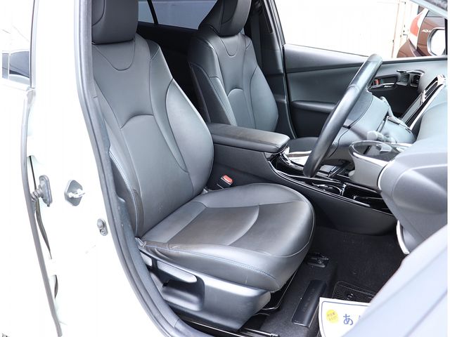 TOYOTA PRIUS 2016 Image 31