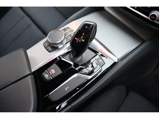 BMW 5SERIES TOURING 2019 Image 31