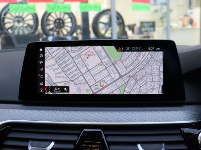 BMW 5SERIES TOURING 2019 Image 31