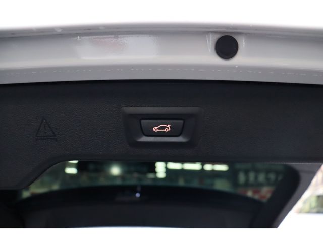 BMW 5SERIES TOURING 2019 Image 31