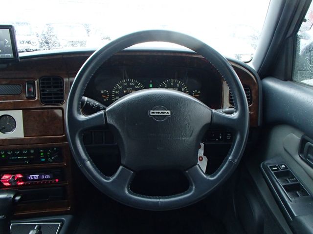 MITSUOKA GALUT 1998 Image 31