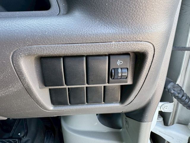 SUZUKI EVERY VAN 2015 Image 31