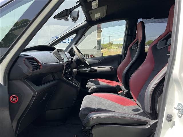 NISSAN SERENA  S-HYBRID 2018 Image 31