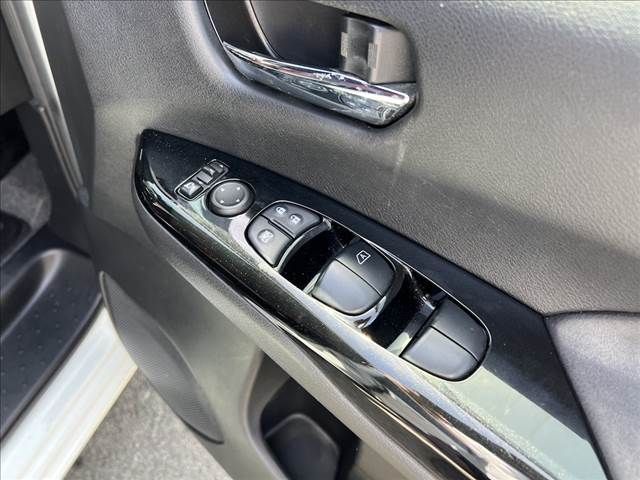 NISSAN SERENA  S-HYBRID 2018 Image 31