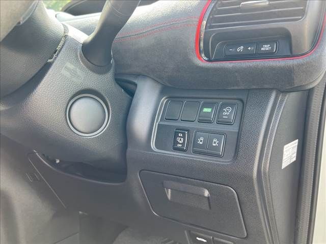 NISSAN SERENA  S-HYBRID 2018 Image 31