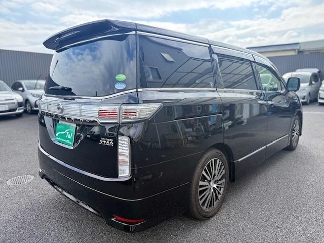 NISSAN ELGRAND 2017 Image 31