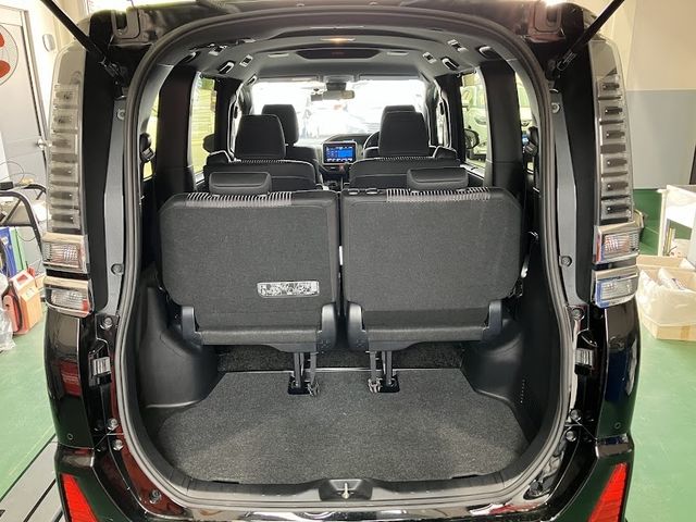 TOYOTA VOXY 2020 Image 31